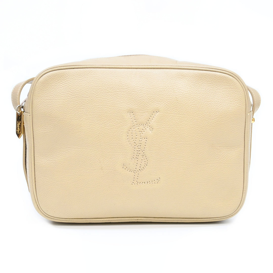Yves Saint Laurent Eves Saint Laurent？