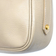 Load image into Gallery viewer, Yves Saint Laurent Eves Saint Laurent? Shoulder bag P21167V
