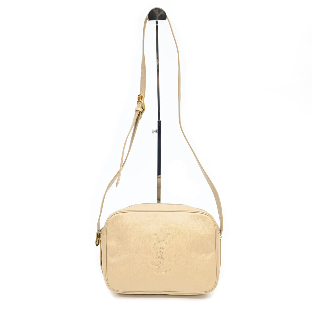 Yves Saint Laurent Eves Saint Laurent？