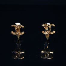 Load image into Gallery viewer, CHANEL Chanel Coco Mark Earring P43426V
