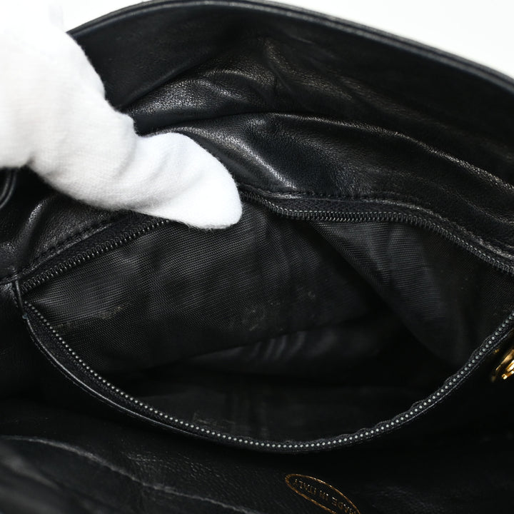 *CHANEL Matelasse Drawstring Chain Shoulder Bag P43446V