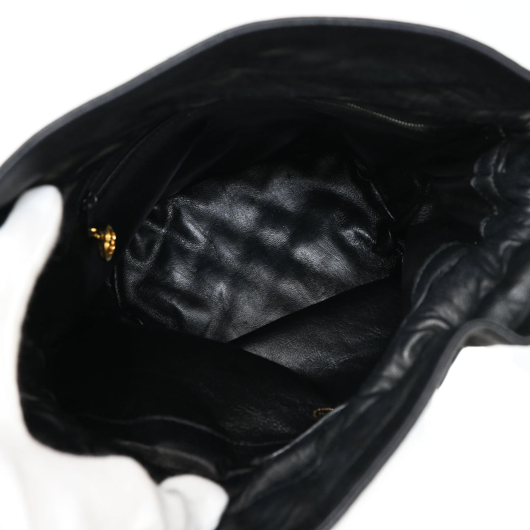 *CHANEL Matelasse Drawstring Chain Shoulder Bag P43446V