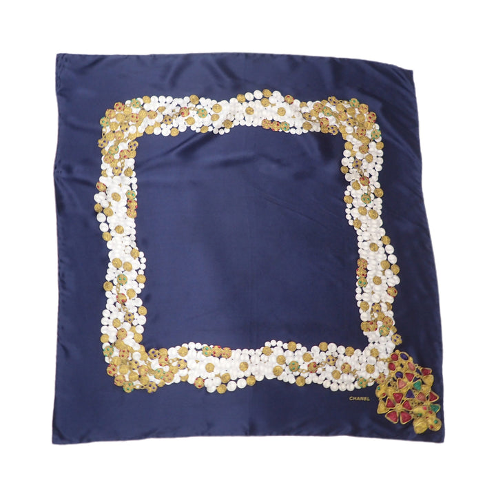 *CHANEL scarf