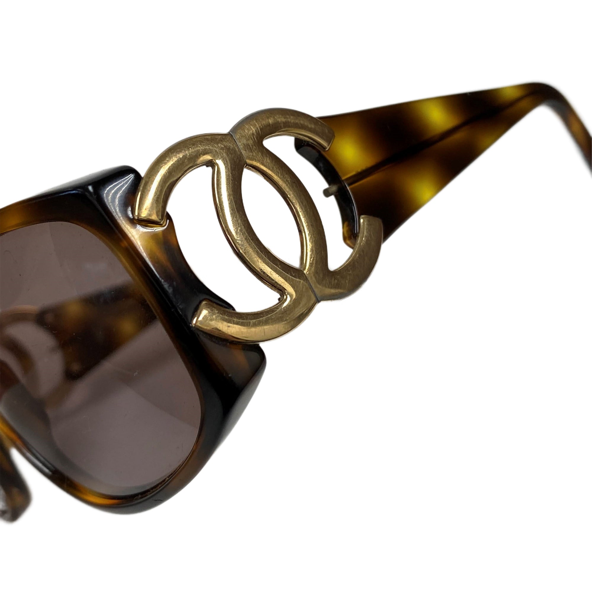 Vintage Chanel big CC Sunglasses - Shop aparischic Glasses & Frames -  Pinkoi | Vintage chanel, Chanel classic, Chanel
