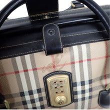 Load image into Gallery viewer, Burberry&#39;s Boston bag
