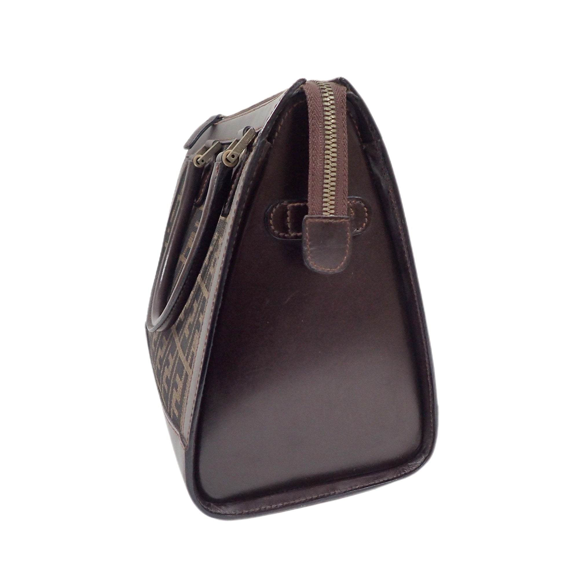 FENDI フェンディ　ハンドバッグ　ズッカ柄　S8068 FENDI フェンディ ズッカ柄 モノグラム ハンドバッグ P31308V