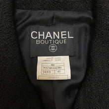Load image into Gallery viewer, CHANEL Jacket P05748V04386 Logo Coco button
