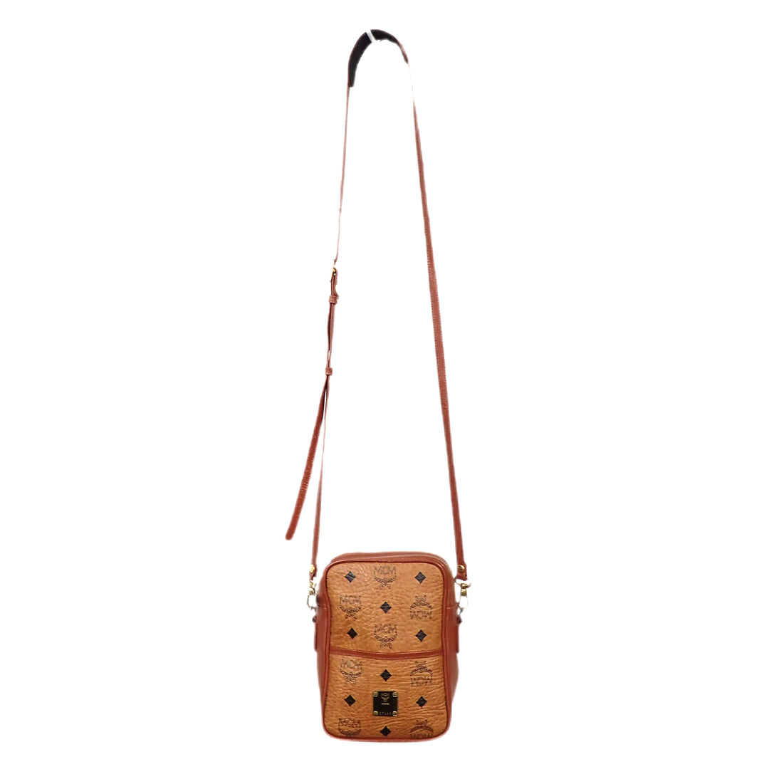 *MCM エムシーエム ショルダーバッグ