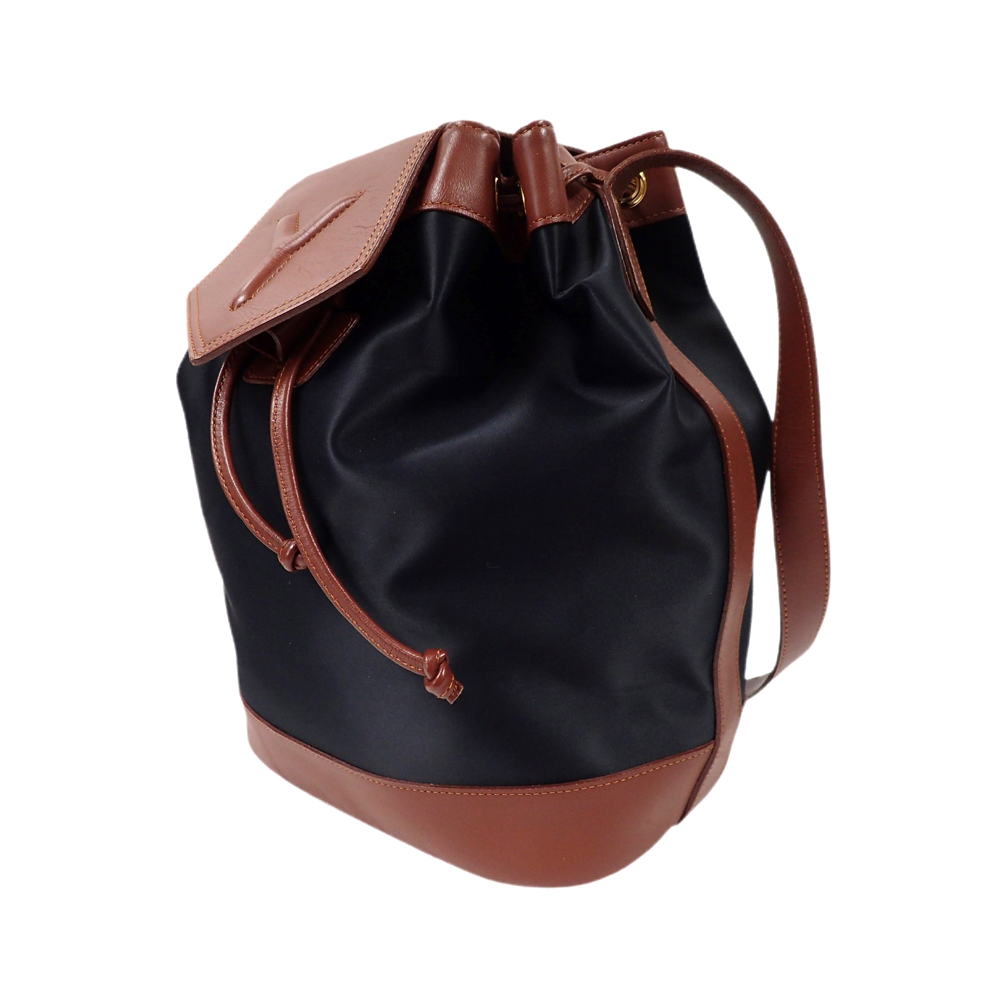 美品 イヴ・サンローラン ヴィンテージ YSL ショルダーバッグ 巾着バッグ Yves Saint Laurent イヴ サンローラン 巾着 ショルダーバッグ