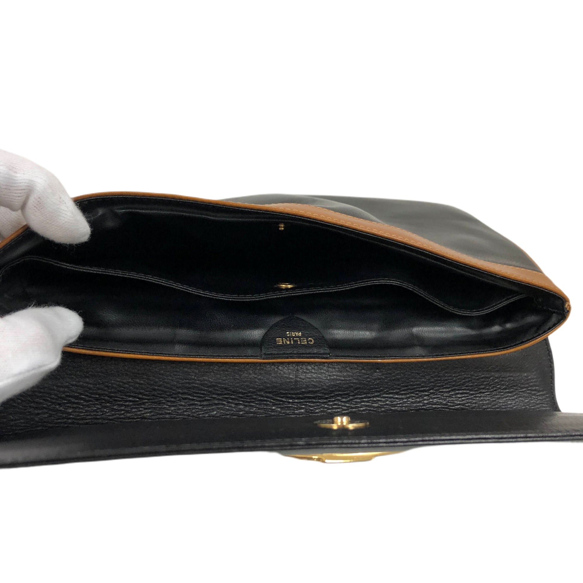 セリーヌ　クラッチ 送料込【CELINE】SMALL POUCH IN TRIOMPHE ロゴ入りクラッチ (CELINE