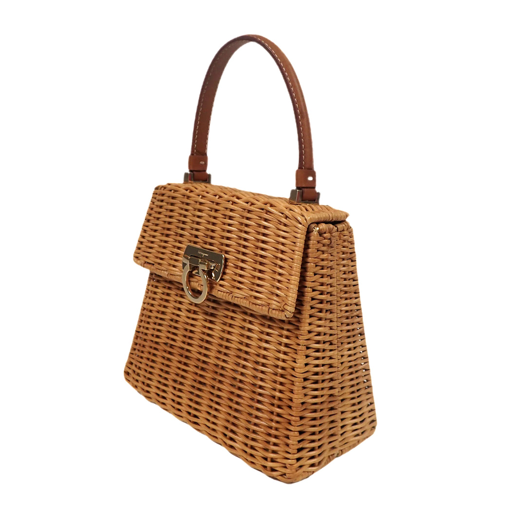 *SalvatoreFerragamo Salvatore Ferragamo Ganchini basket bag