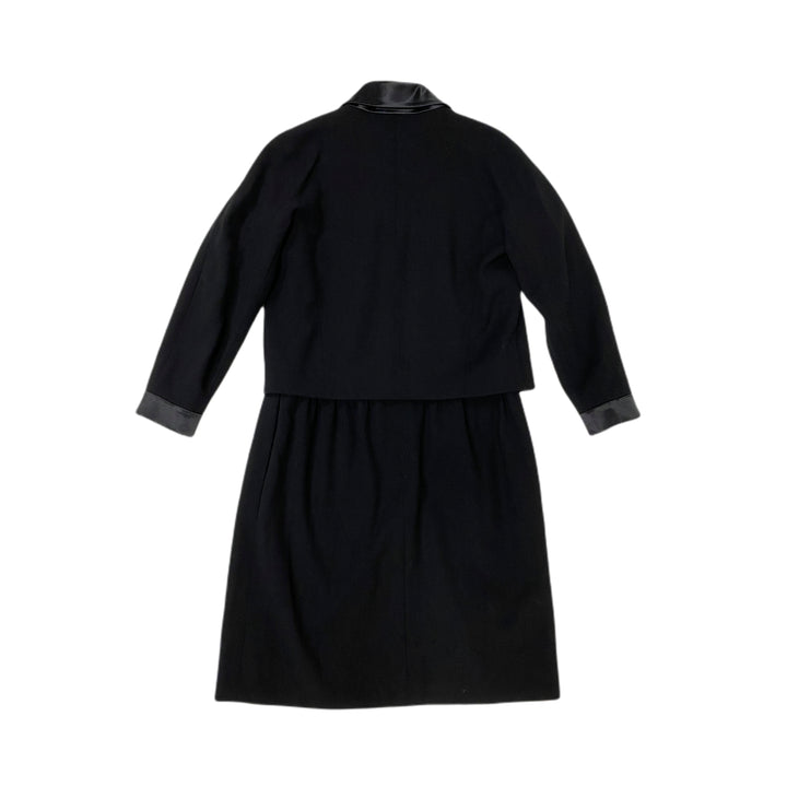 * Chanel dress Suit