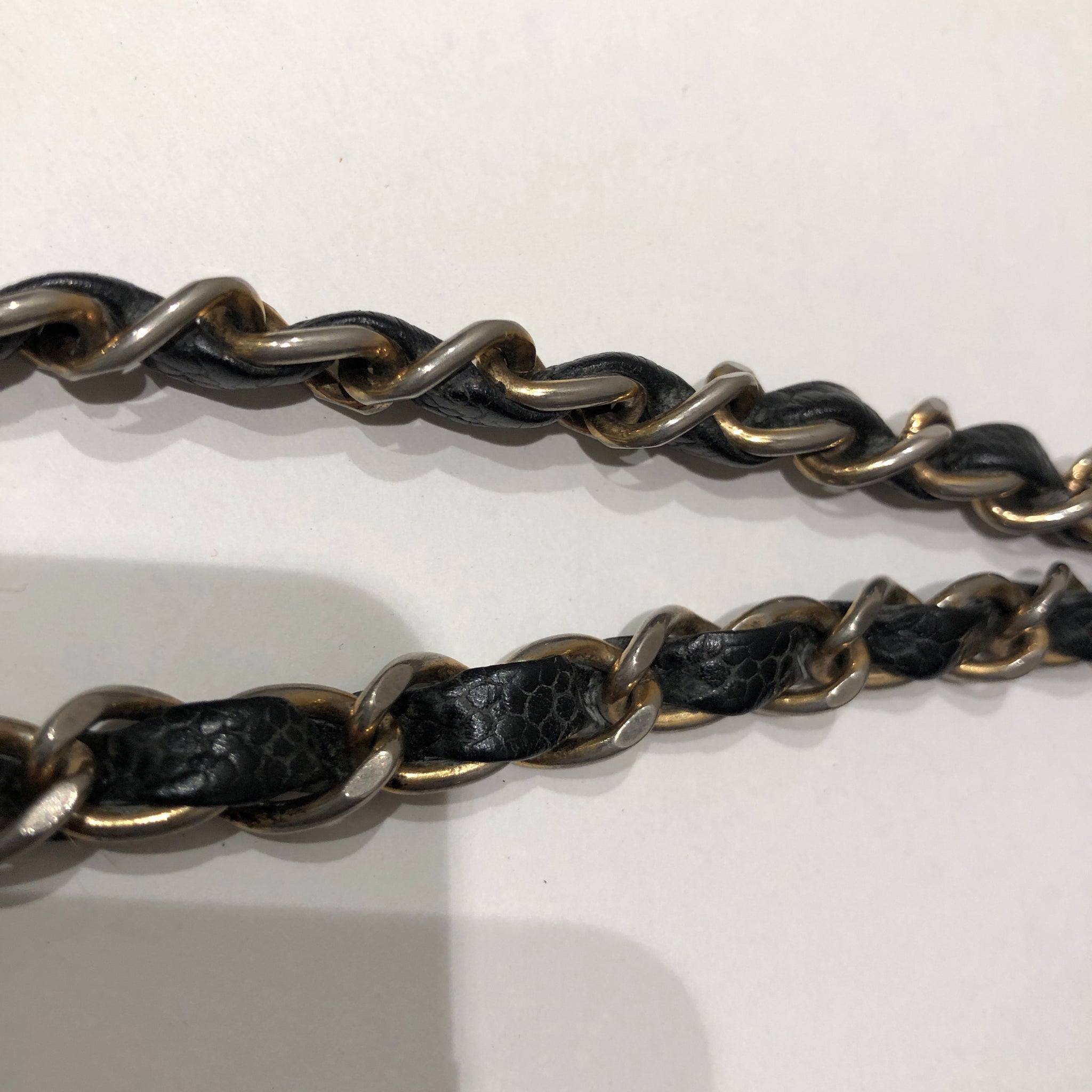 CHANEL シャネル マトラッセ ダブルフラップ チェーンショルダー