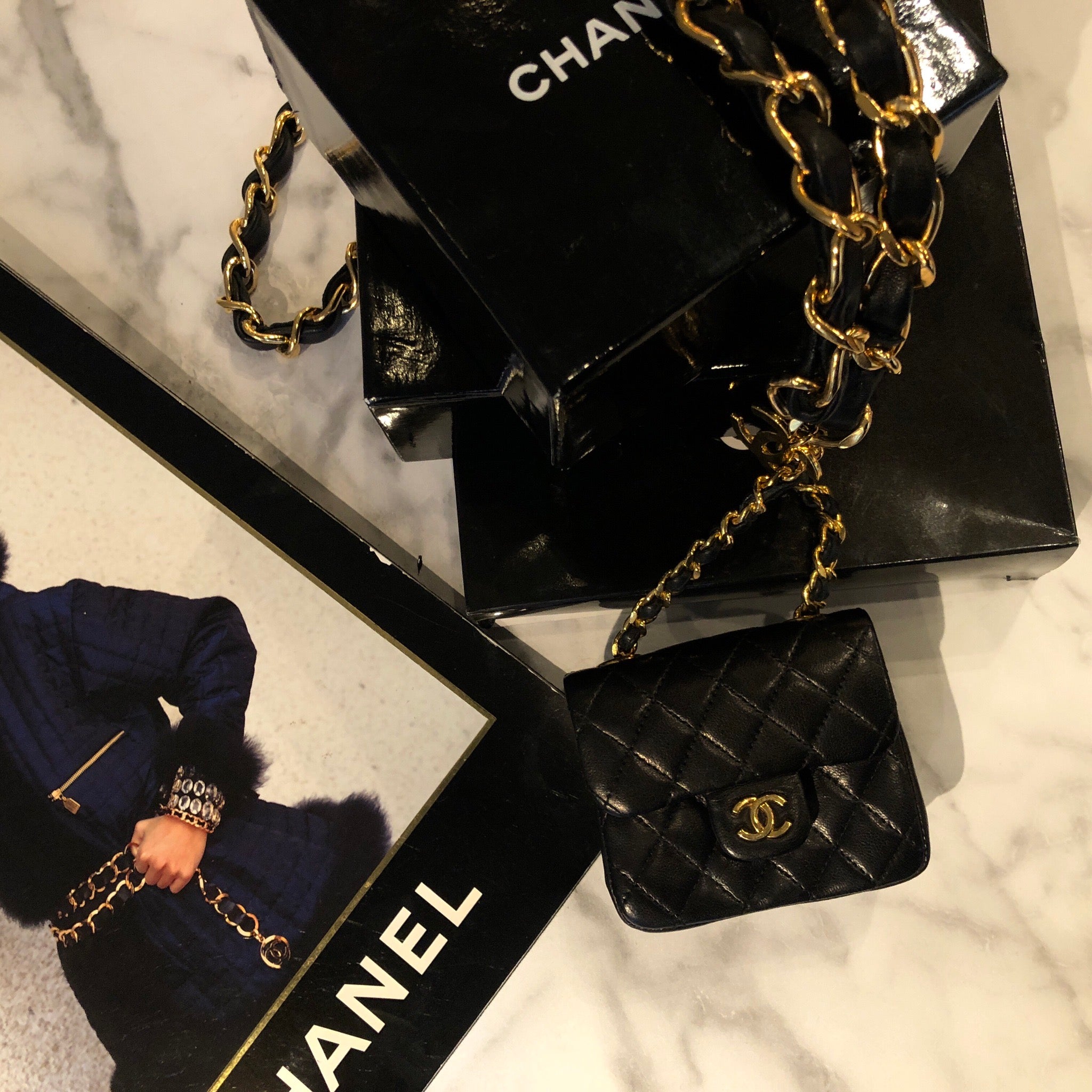 chanel mini bag chain black