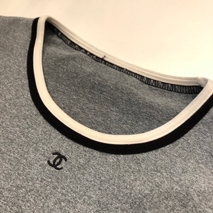 * Chanel T-shirt